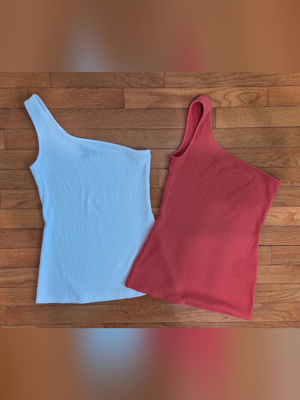 NWOT - One-Shoulder Ribbed Tank Top In White 🤍 - Picture 6 of 8